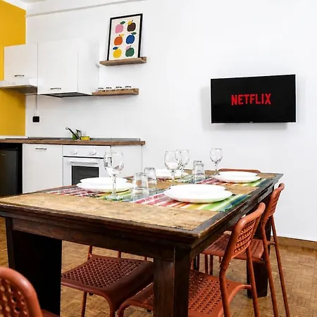 Al Truogolo Ii Oltre L'arco Di Via Balbi Apartmán Janov
